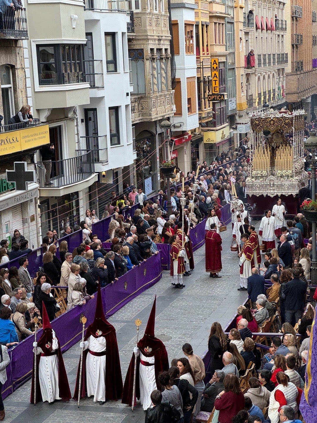 Vista desde Hurtado Siete - Semana Santa en la calle Bernabé Soriano de Jaén