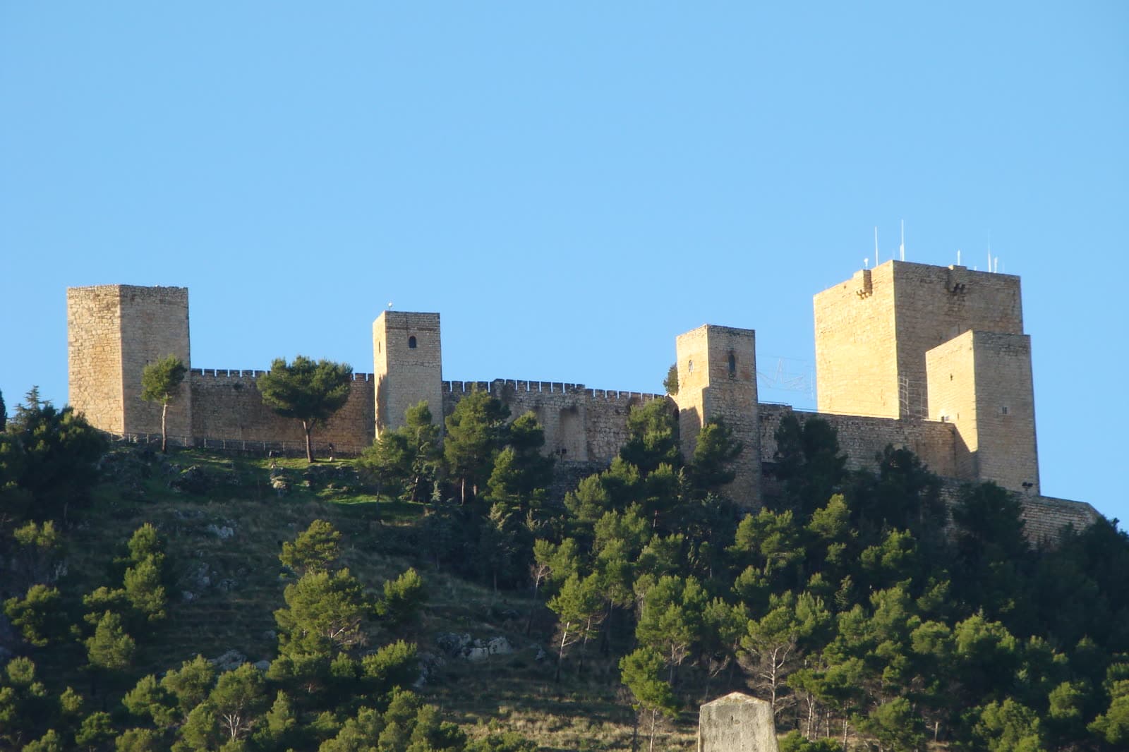 Castillo de Santa Catalina de Jaén: Historia, Leyendas y las Mejores Vistas de Andalucía