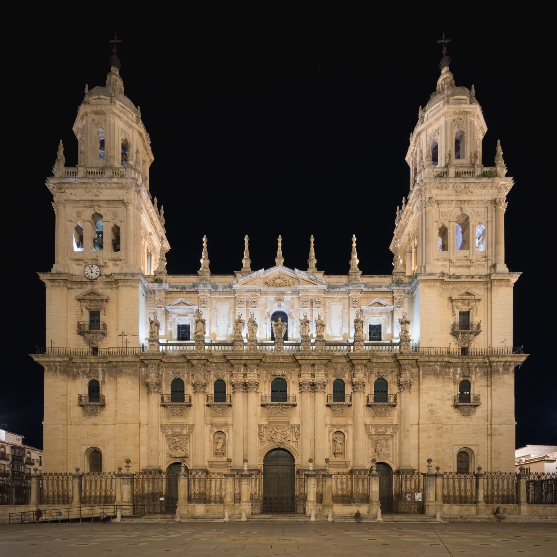 La Noche en Blanco Jaén 2026 - 85 Actividades Gratis el 15 de Mayo